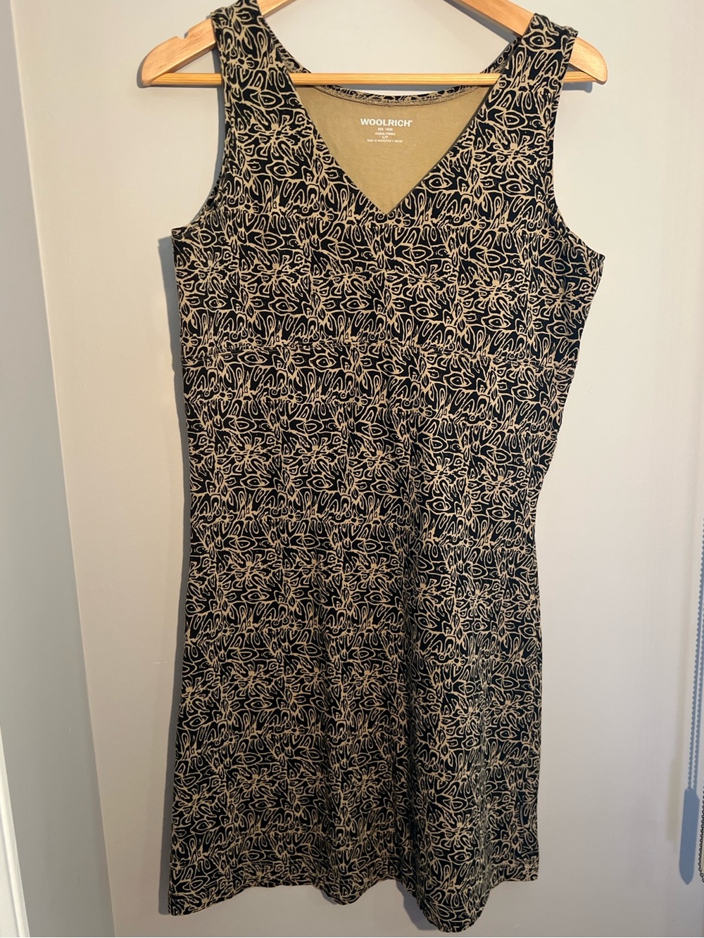 Woolrich Black and Cream Patterned V-Neck Dress